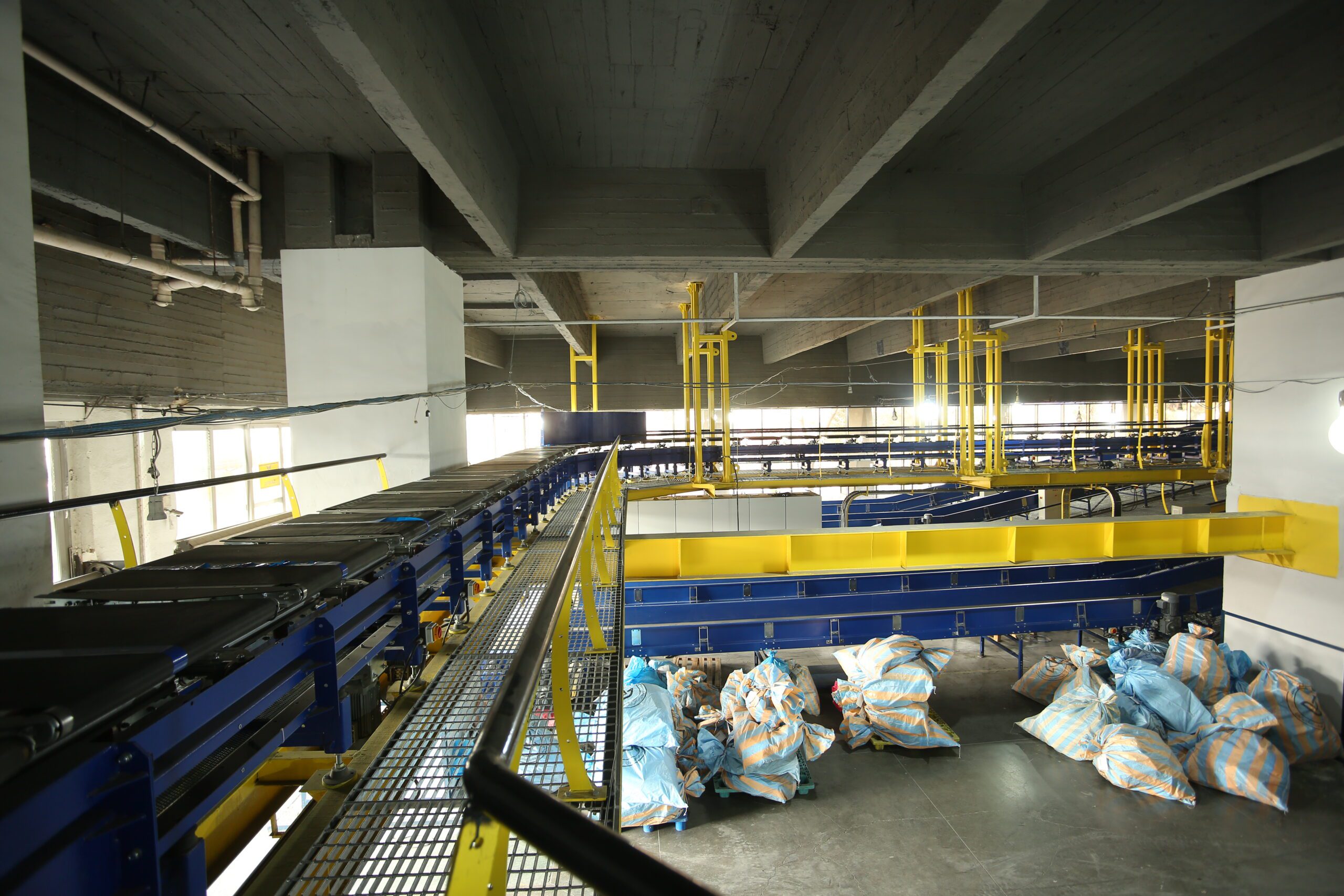 cross belt sorter
